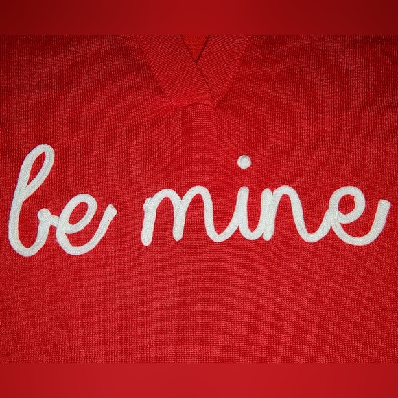 Like New Marled Be Mine Red Hoodie Sweater XS Valentine's Day - Picture 11 of 13